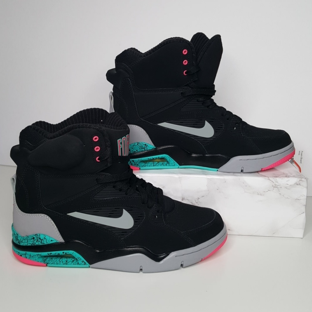 Nike Air Command Force Pump Spurs